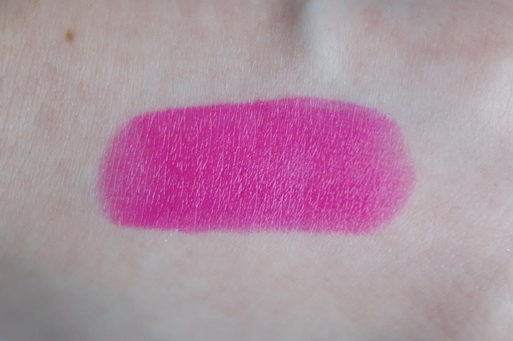 Maybelline Color Sensational Vivids Lipstick 970 Electric Fuchsia